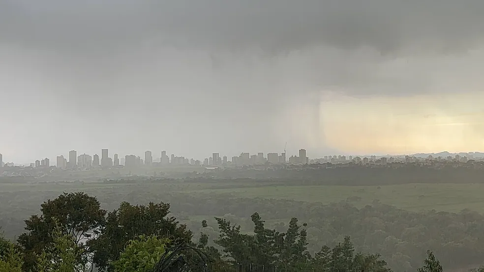 Chuvas Intensas Causam Estragos no Vale do Paraíba e Litoral Norte